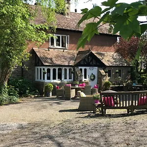 Coombe 5* Blagdon